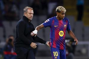 深陷巨大争议！每体：巴萨开始管控亚马尔的公开活动