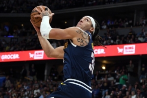 发力过猛？布劳恩调侃戈登：他得到50分之后就隐身了