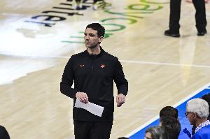 全队33次助攻！戴格诺特：重要的是球队在投篮低谷期展现的坚持