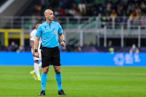 巴萨客战布鲁日裁判名单：安东尼-泰勒掌哨 阿特维尔负责VAR