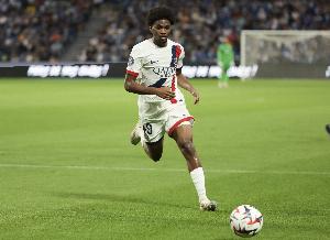 法媒：姆巴耶无法参加本赛季青年欧冠，将重返巴黎圣日耳曼一线队